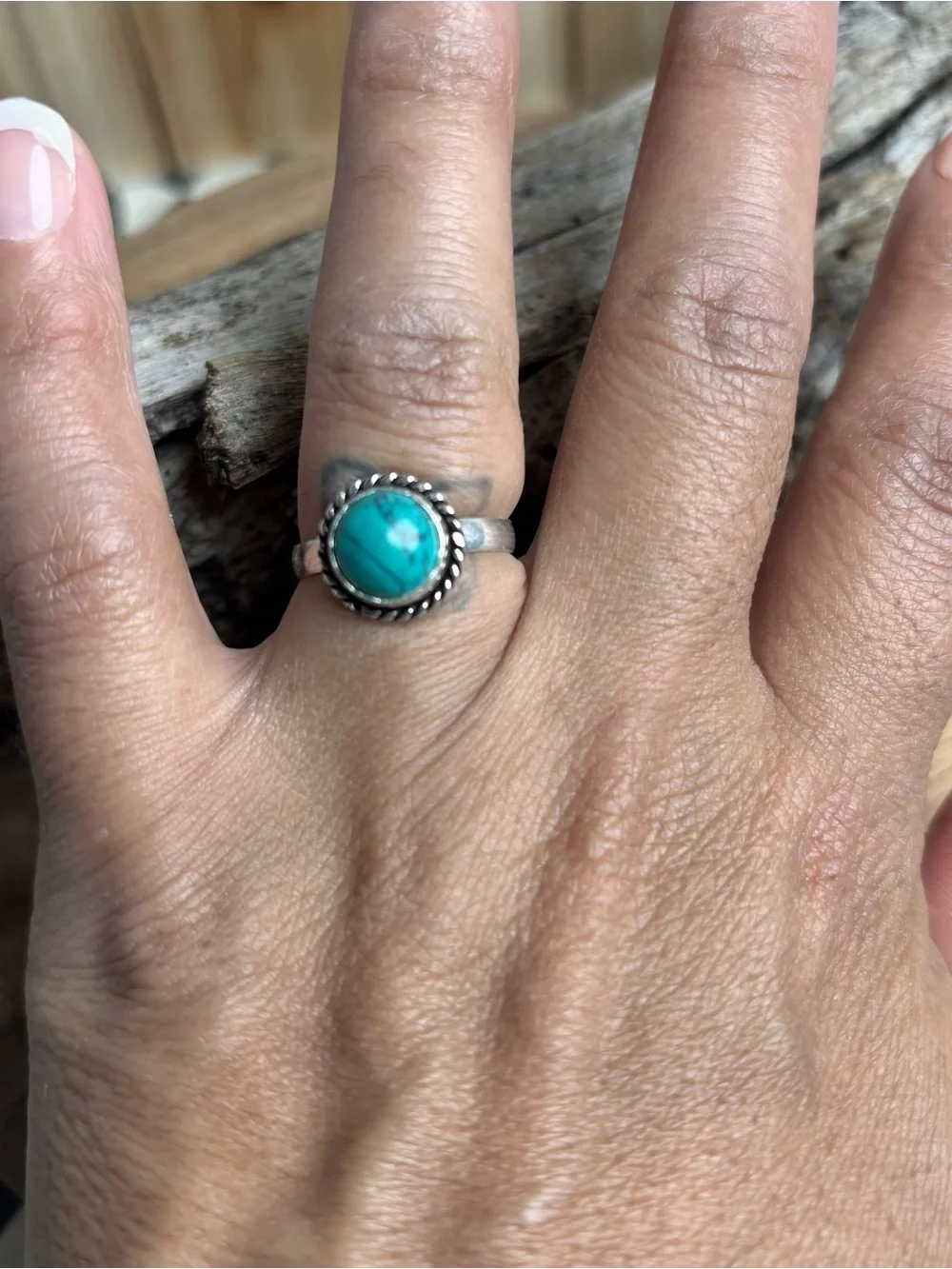 Silver plated Turquoise colored Rope-Edge Womens Ring - Size 6